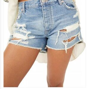 We The Free Maggie Mid Rise Denim Shorts Distressed Frayed Hem 25 GUC